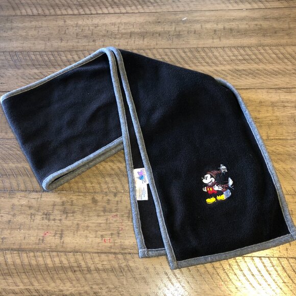 Vintage Mickey Disneyland Resort Winter Scarf - Great Christmas gift! - Picture 5 of 5